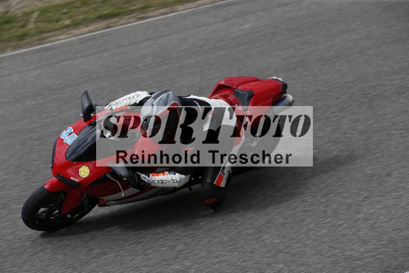 /09 19.04.2026  Caremotion get faster ADR/Gruppe gelb/35